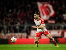 玩加电竞-包含莱万多夫斯基遭遇十五连败，拜仁教练面临压力！的词条