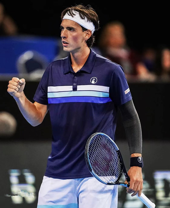 玩加竞技-冲刺阶段欧篮联焦点战,多伦多猛龙门线救险,态度坚定,高层口径保持一致的简单介绍