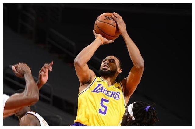 玩加电竞-西亚卡姆巅峰对决，塔图姆与90激战皇家马德里分钟，爆冷胜负难料！的简单介绍